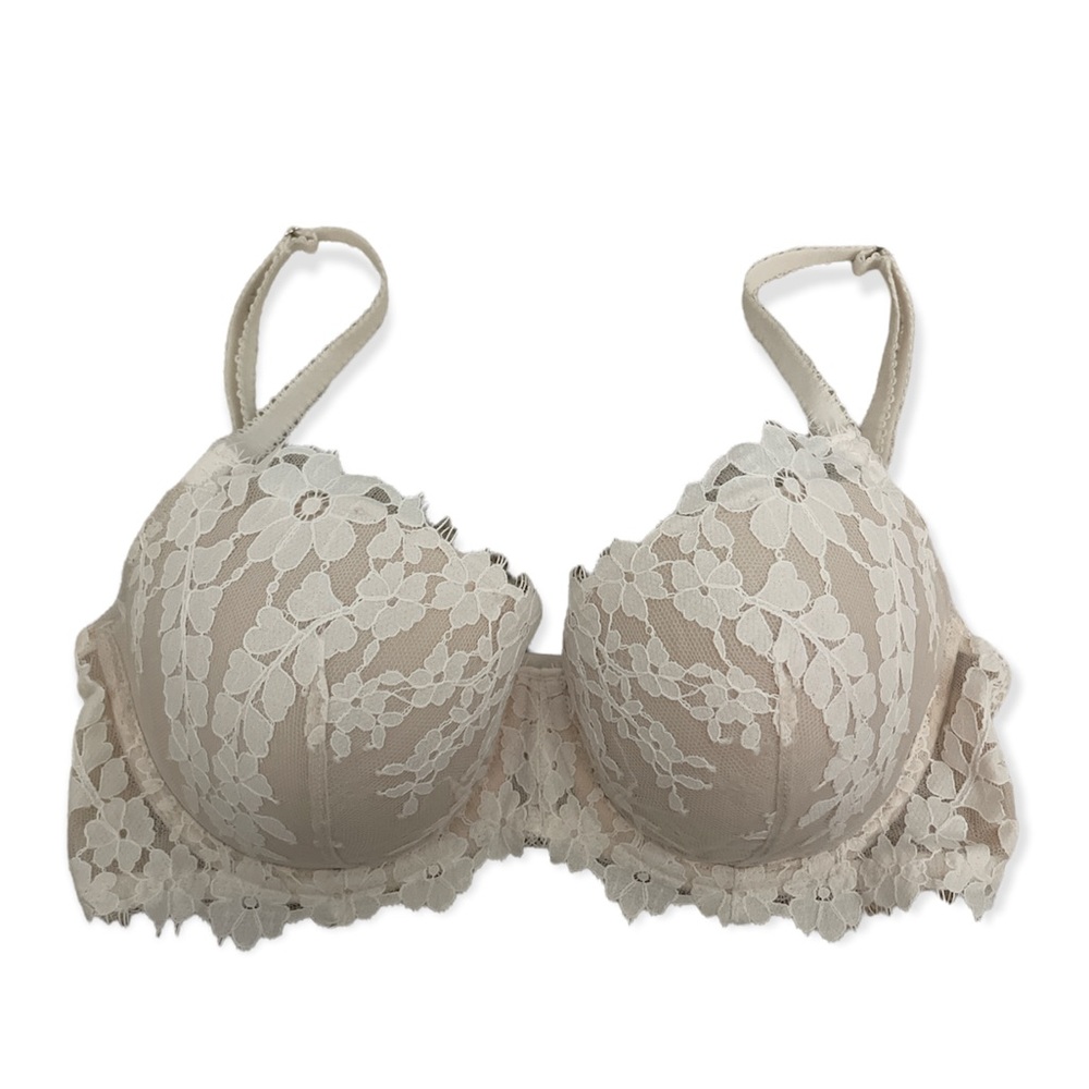 Victoria’s Secret Lace Push-Up Bra